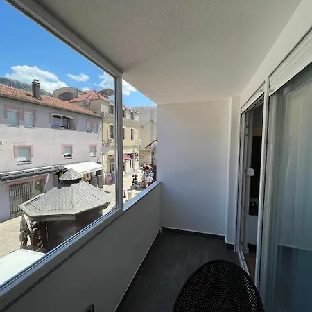 Middle Street Apartment