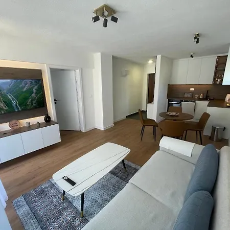 Middle Street Apartment Mostar