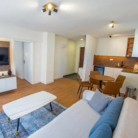 Middle Street * Mostar