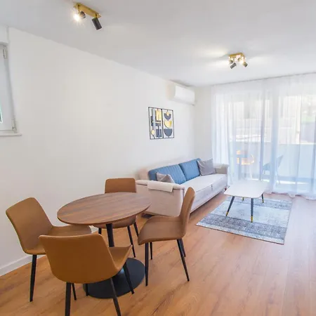 Middle Street Daire *